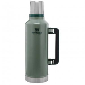 Stanley Classic Legendary Vacuum Insulated Bottle | 2.5 QT Hammertone Green | KA7109823